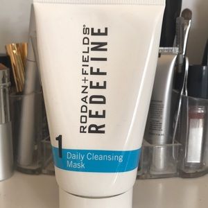 Rodan and fields daily cleansing mask